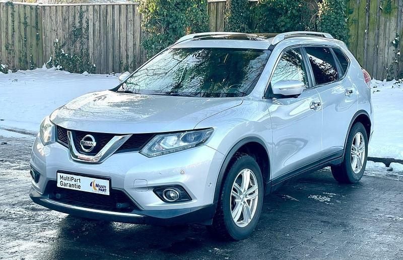 Gebraucht Nissan X-Trail Tekna 177 PS (130 kW) 2017 Silber SUV