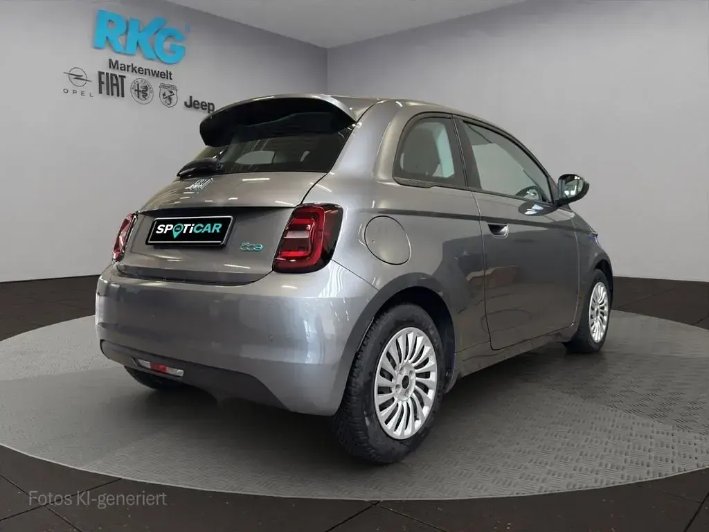 Gebraucht Fiat 500e Action 69 kW (95 PS) 2022 Grau Kleinwagen