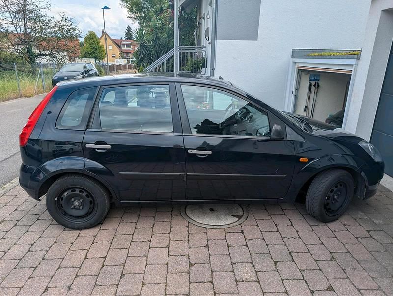 Schwarz Gebraucht 2006 Ford Fiesta Kleinwagen | 1.150 € (Guter Preis) - Bild 1/4