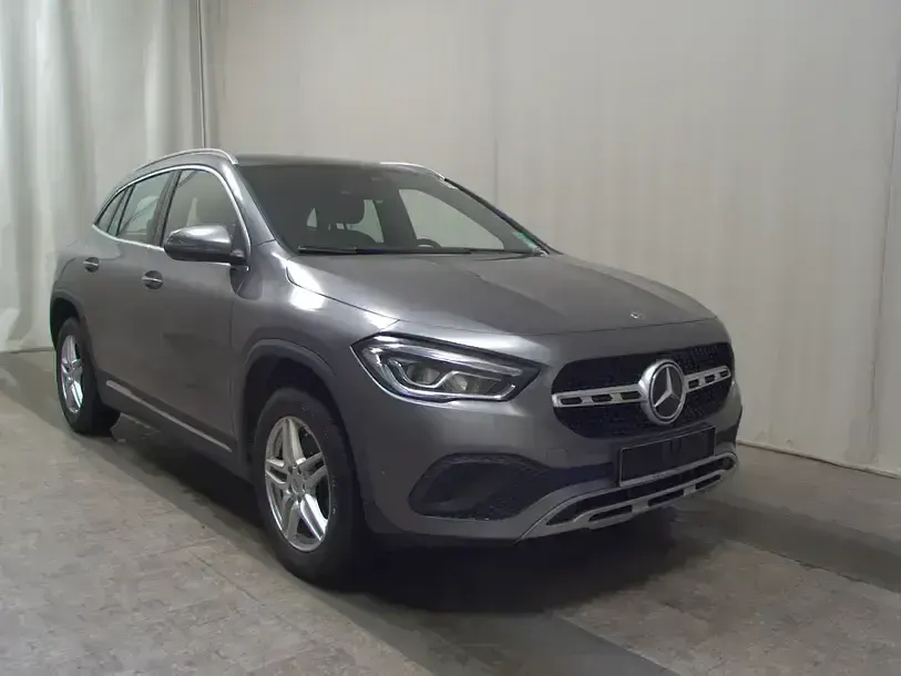 Gebraucht Mercedes GLA200 Progressive 150 PS (110 kW) 2021 Grau SUV