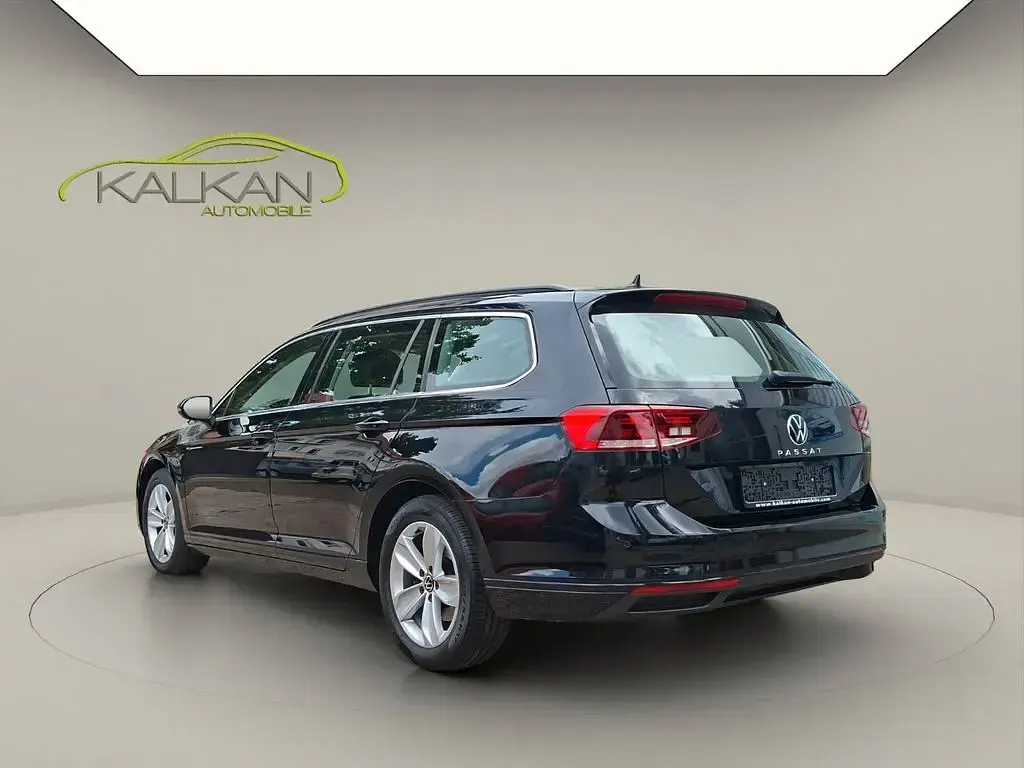 Gebraucht VW Passat Business 200 PS (147 kW) 2022 Deep black (metallic) Kombi