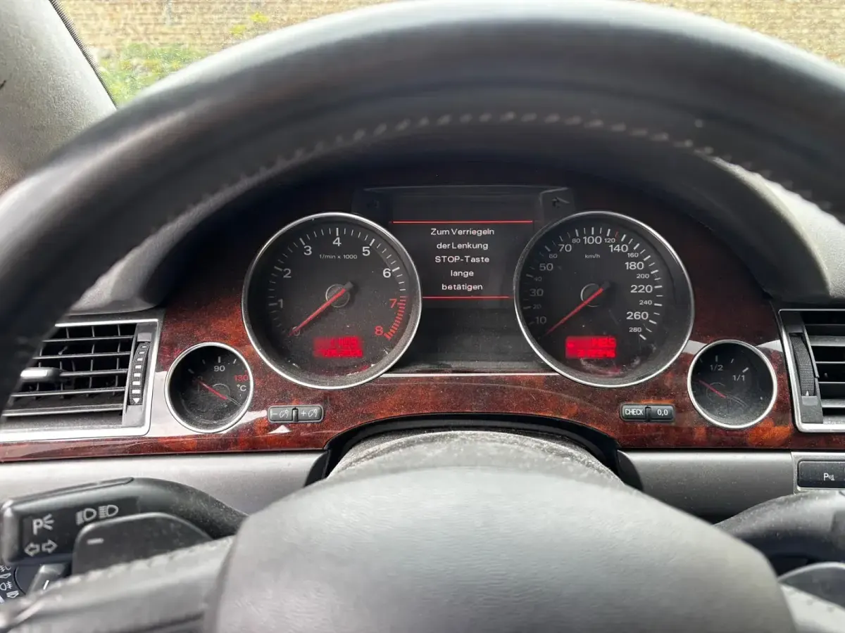 Gebraucht Audi A8L 335 PS (246 kW) 2005 Silber Limousine