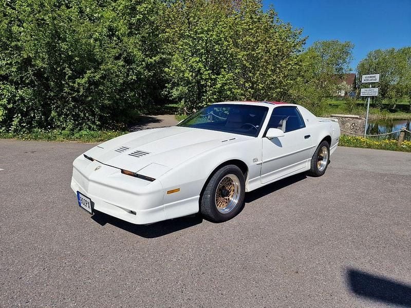 Weiß Gebraucht 1988 Pontiac Firebird | 23.000 € - Bild 1/4