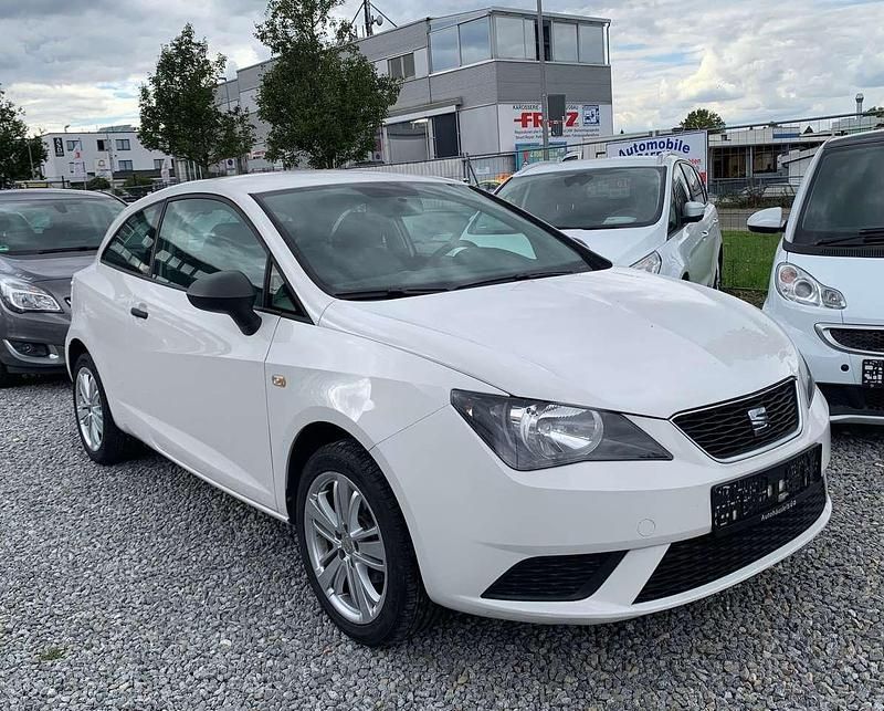 Weiß Gebraucht 2014 Seat Ibiza SC Reference Kleinwagen | 3.100 € (Guter Preis) - Bild 1/4