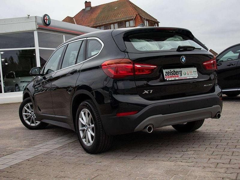 Second-hand BMW X1 Advantage 150 CP (110 kW) 2018 Negru SUV