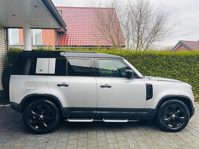 Silber Gebraucht 2020 Land Rover Defender SUV | 46.500 € (Etwas zu teuer) - Bild 1/4