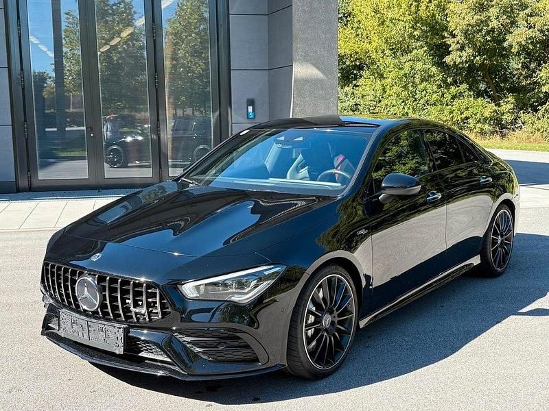 Schwarz Gebraucht 2020 Mercedes CLA35 AMG AMG Limousine | 35.990 € (Fairer Preis) - Bild 1/4