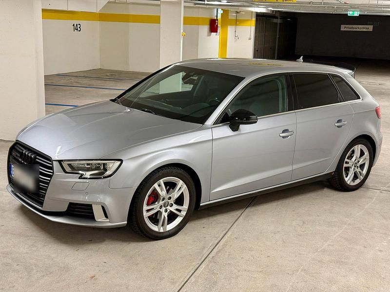 Gebraucht Audi A3 Sportback 150 PS (110 kW) 2017 Silber Kleinwagen
