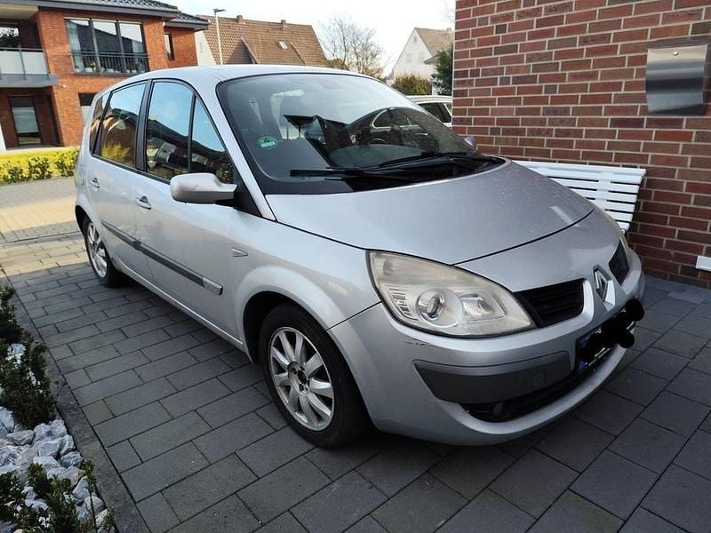 Silber Gebraucht 2007 Renault Scénic II Dynamique Van / Kleinbus | 1.300 € (Fairer Preis) - Bild 1/4