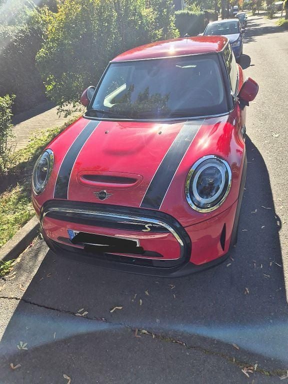 Rot Gebraucht 2023 Mini Cooper SE Classic Kleinwagen | 19.000 € (Guter Preis) - Bild 1/4