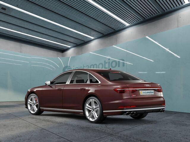 Gebraucht Audi S8 571 PS (419 kW) 2020 Rot Limousine