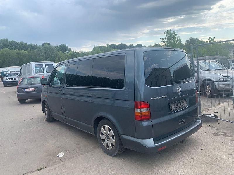 Gebraucht VW T5 131 PS (96 kW) 2005 Schwarz Van