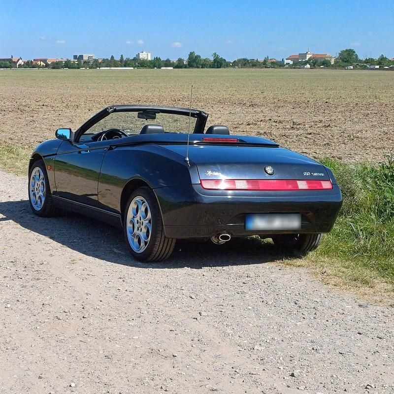 Gebraucht Alfa Romeo Spider 155 PS (114 kW) 2000 Schwarz Cabrio