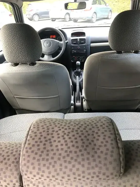 Gebraucht Renault Clio II Campus 98 PS (72 kW) 2005 Silber Limousine