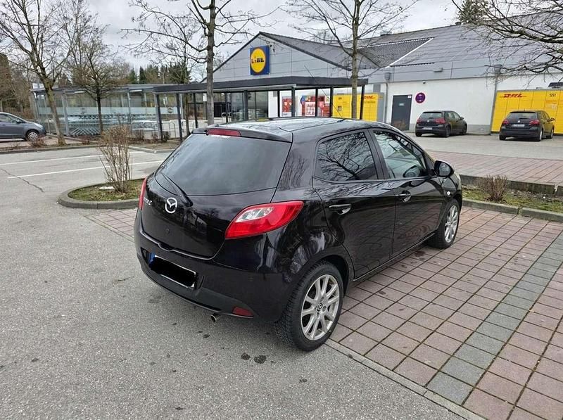 Second-hand Mazda 2 84 CP (61 kW) 2015 Negru Berlinǎ