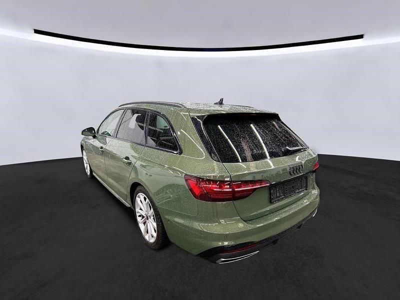 Gebraucht Audi A4 S-Line 204 PS (150 kW) 2023 Grün Kombi