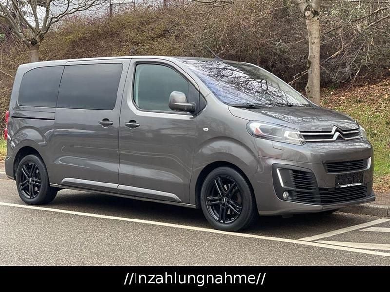 Grau Gebraucht 2018 Citroën Spacetourer Feel Van / Kleinbus | 17.500 € (Guter Preis) - Bild 1/4