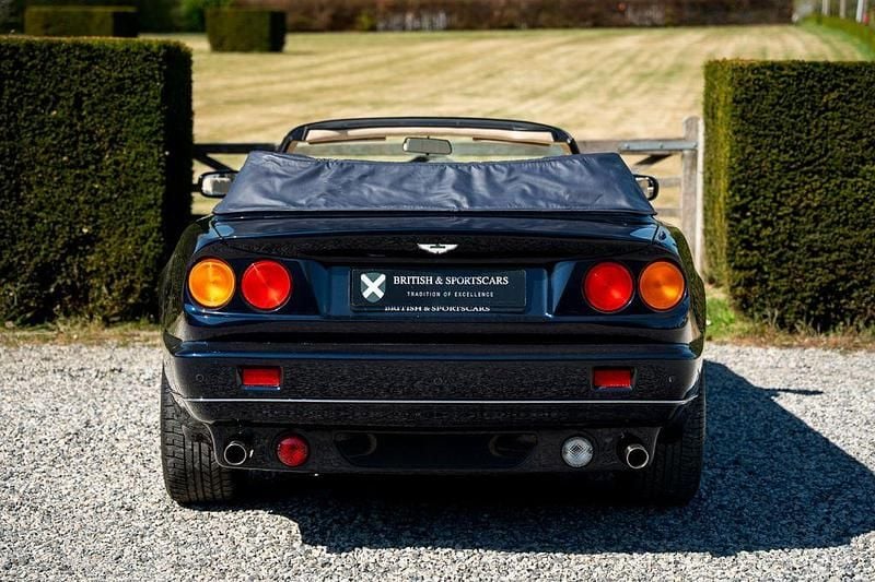 Gebraucht Aston Martin V8 354 PS (260 kW) 2000 Blau Coupé