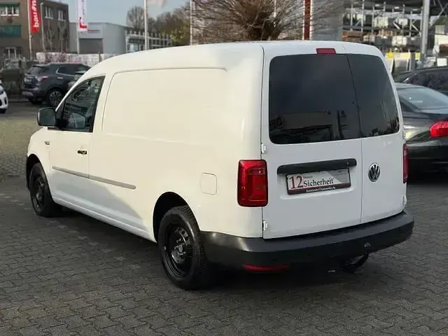 Usado VW Caddy 150 HP (110 kW) 2017 Branco Monovolume