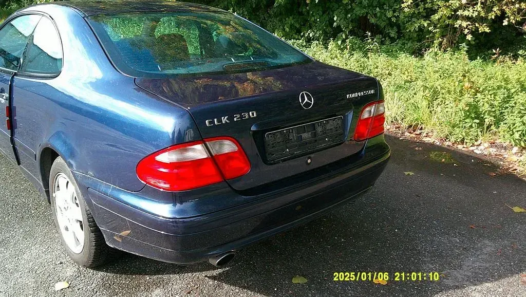 Gebraucht Mercedes CLK230 193 PS (141 kW) 2000 Blau Coupé