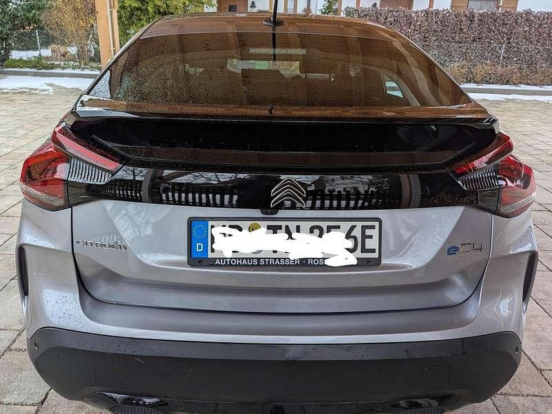Gebraucht Citroën e-C4 114 kW (156 PS) 2024 Silber Limousine