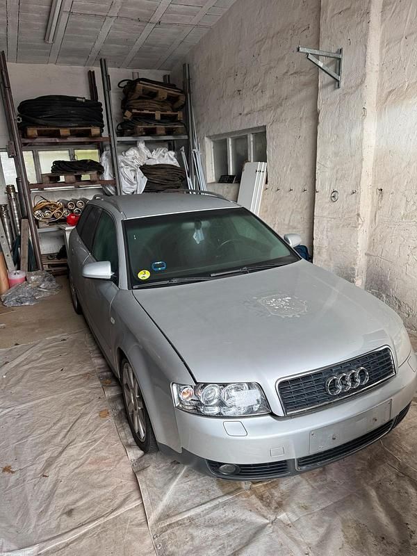 Gebraucht Audi A4 S-Line 131 PS (96 kW) 2003 Silber Kombi