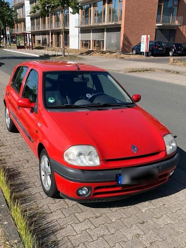 Rot Gebraucht 2001 Renault Clio II Kleinwagen | 1.399 € (Guter Preis) - Bild 1/4