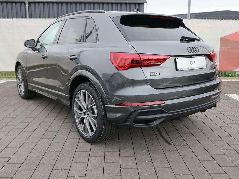 Gebraucht Audi Q3 S-Line 193 PS (141 kW) 2025 Mythosschwarz metallic SUV