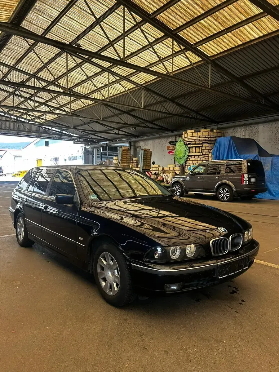 Gebraucht BMW 528 193 PS (141 kW) 1997 Blau Kombi