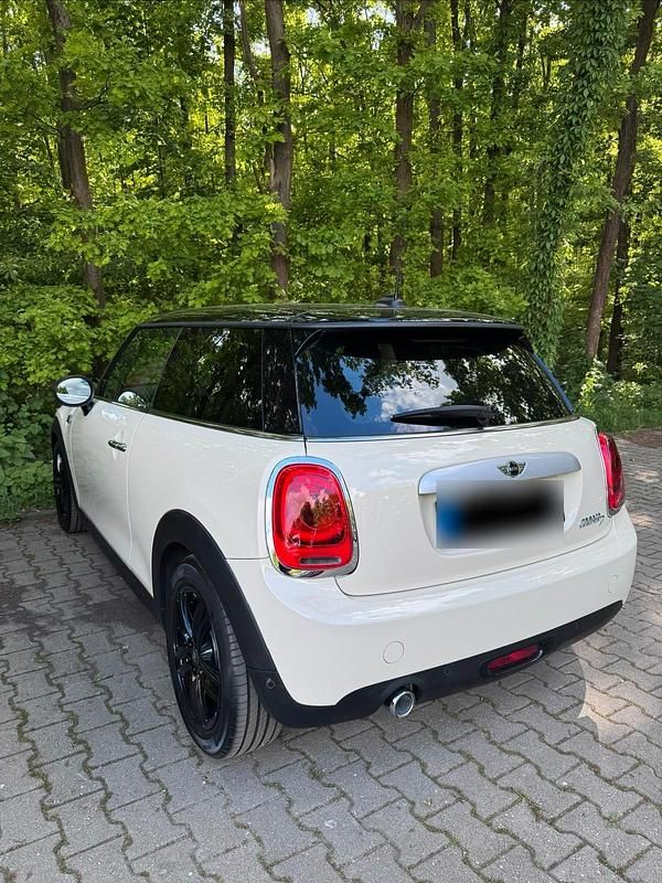 Gebraucht Mini Cooper D 110 PS (80 kW) 2015 Weiß Kleinwagen