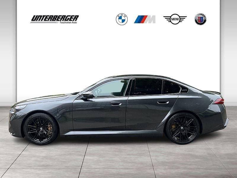 Neu BMW M5 Shadowline 727 PS (534 kW) 2025 Grau Limousine