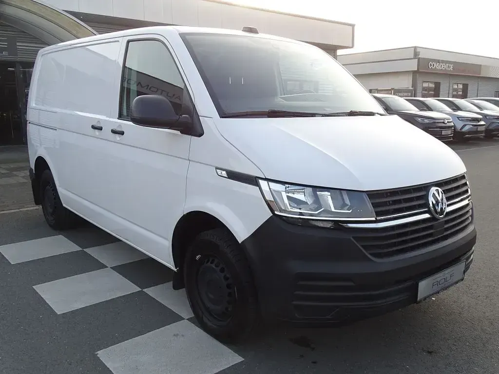 Gebraucht VW Transporter 110 PS (80 kW) 2022 Weiß candyweiß Van