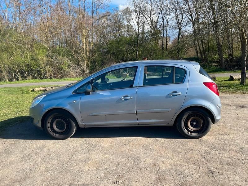 Gebraucht Opel Corsa 80 PS (58 kW) 2007 Andere farben Kleinwagen