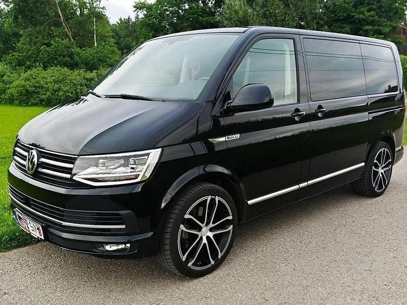 Schwarz Gebraucht 2018 VW T6 Highline Van | 30.940 € - Bild 1/4