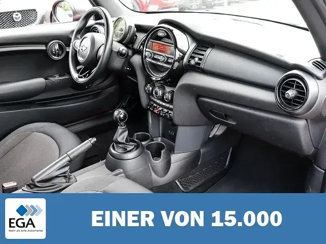 Gebraucht Mini ONE 102 PS (75 kW) 2017 Rot metallic Kleinwagen
