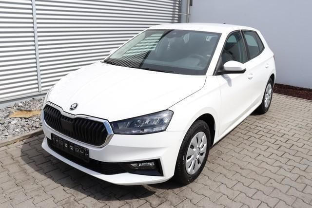 Candyweiss Neu 2024 Skoda Fabia Selection Limousine | 18.340 € (Guter Preis) - Bild 1/4