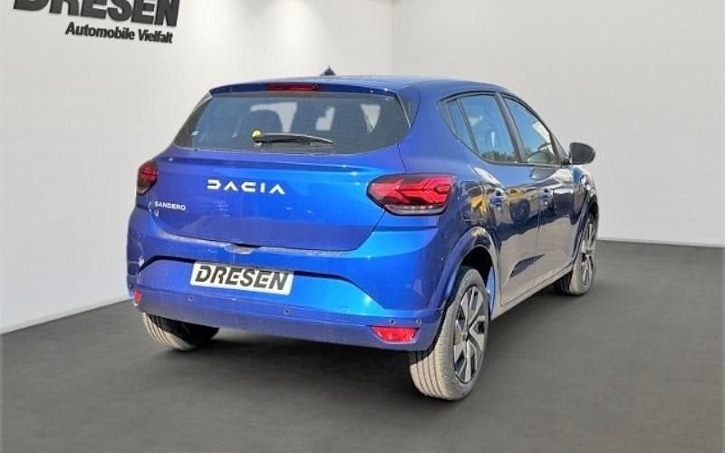 Neu Dacia Sandero Expression 91 PS (66 kW) 2025 Blau Kleinwagen