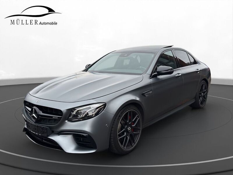 Grau Gebraucht 2018 Mercedes E63S AMG AMG Limousine | 66.490 € (Fairer Preis) - Bild 1/4