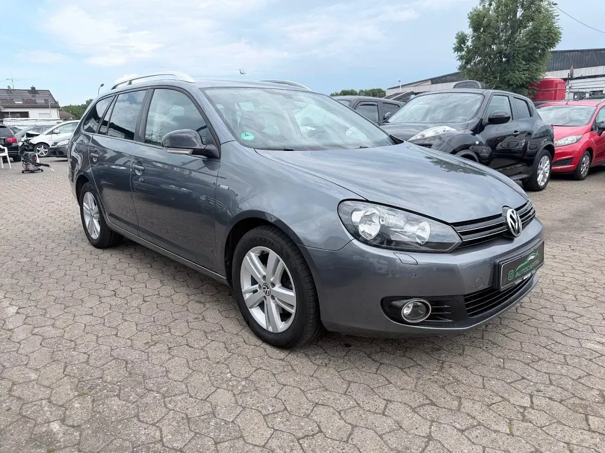 Gebraucht VW Golf VII Match 122 PS (89 kW) 2013 Grau Kombi