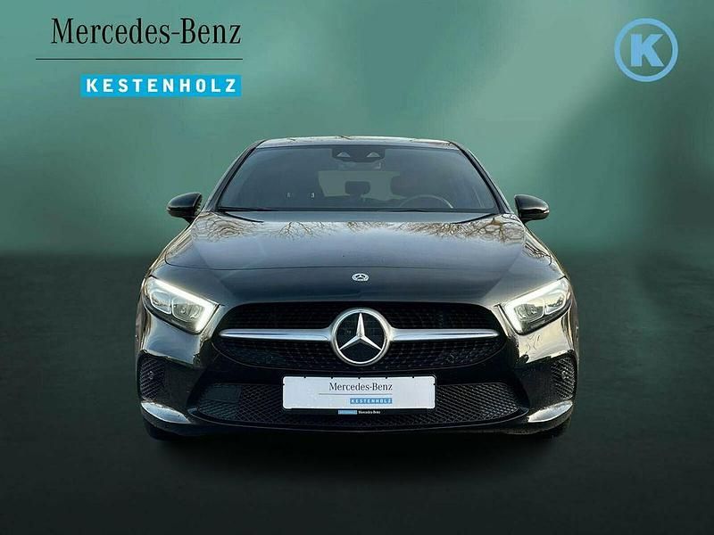 Gebraucht Mercedes A220 Progressive 190 PS (139 kW) 2019 Unilack nachtschwarz Limousine