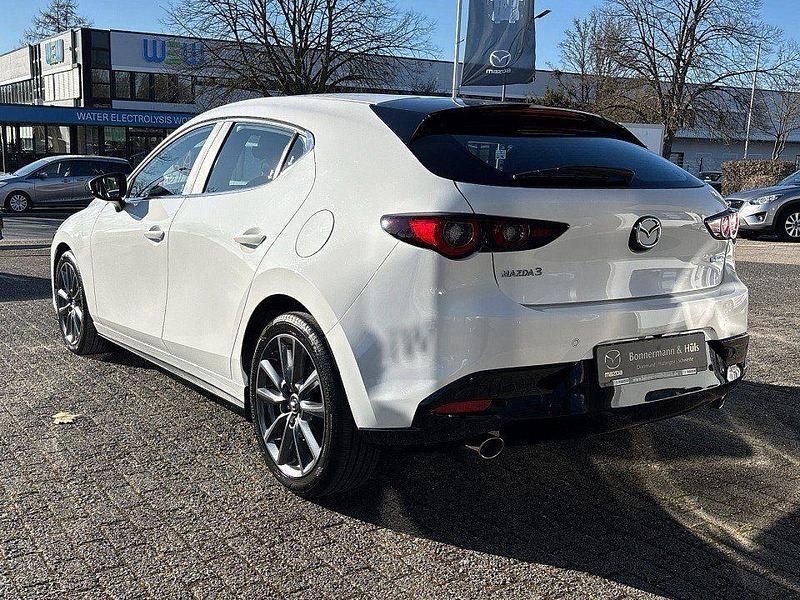 Gebraucht Mazda 3 Selection 122 PS (89 kW) 2023 Weiß Limousine