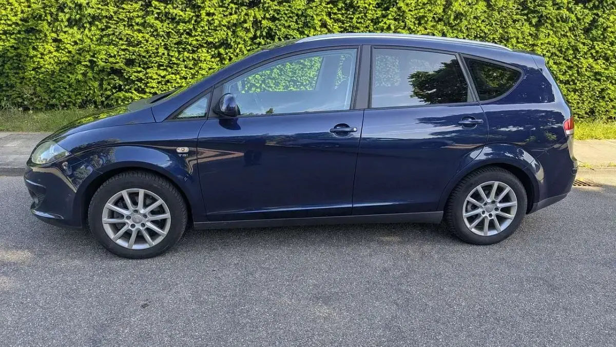 Gebraucht Seat Altea XL Stylance 125 PS (91 kW) 2008 Blau Van / Kleinbus