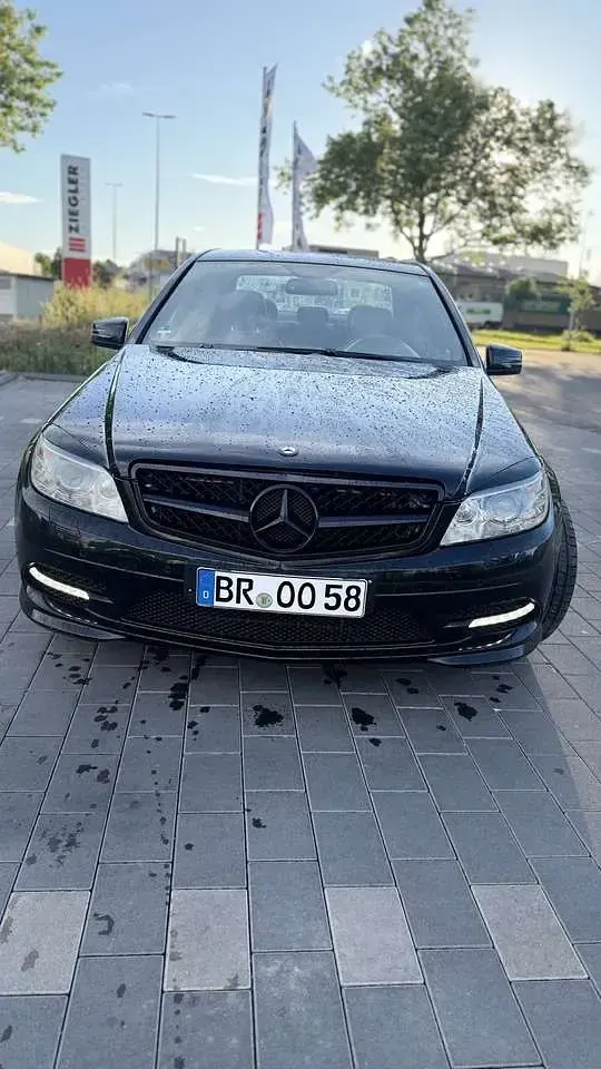 Gebraucht Mercedes C300 Elegance 231 PS (169 kW) 2010 Kombi