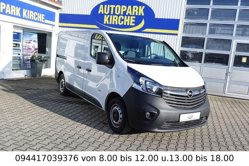 Weiß Gebraucht 2017 Opel Vivaro Van | 16.900 € (Fairer Preis) - Bild 1/4