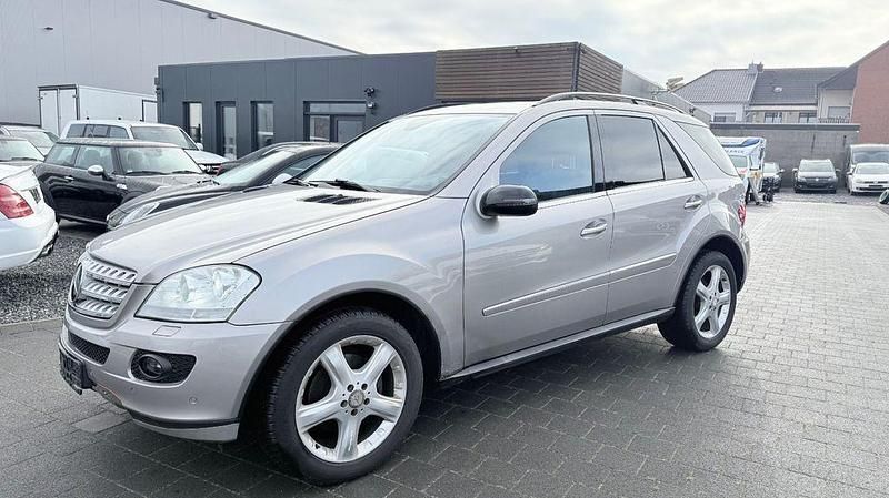 Gebraucht Mercedes ML320 224 PS (164 kW) 2007 Grau SUV