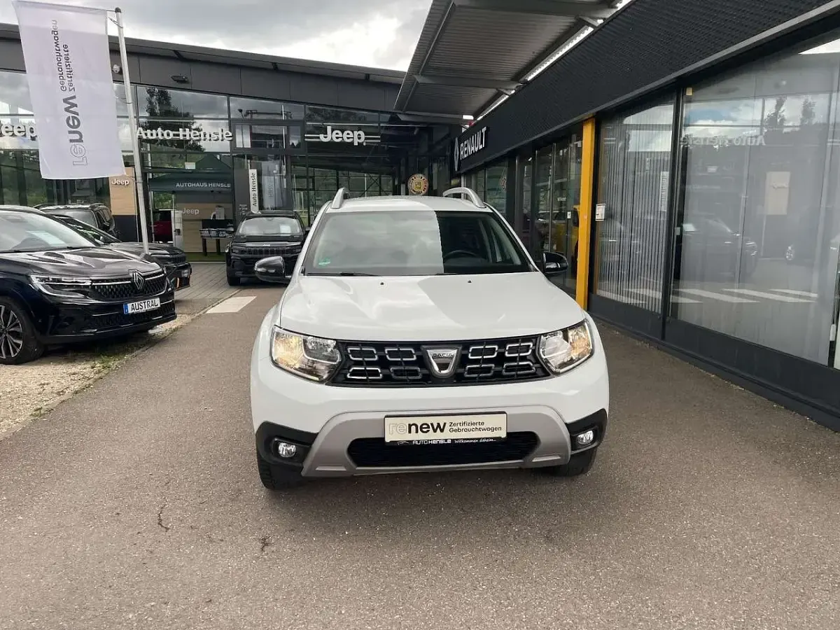 Gebraucht Dacia Duster Celebration 116 PS (85 kW) 2020 Arktis weiß (weiß) SUV