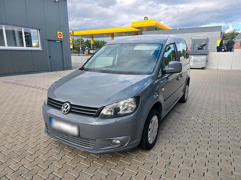 Grau Gebraucht 2011 VW Caddy Trendline Van / Kleinbus | 5.450 € (Fairer Preis) - Bild 1/4