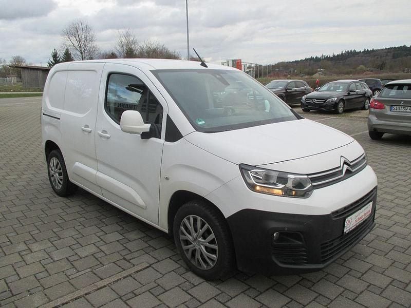 Gebraucht Citroën Berlingo 131 PS (96 kW) 2019 Weiß Van / Kleinbus