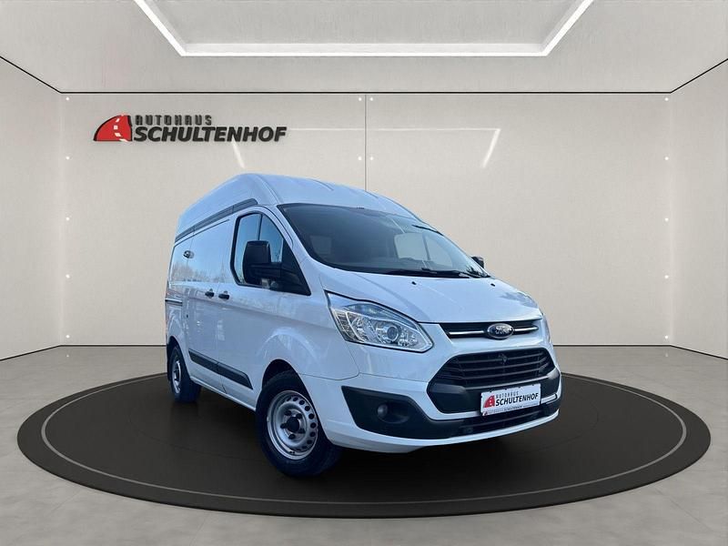 Weiß Gebraucht 2015 Ford Transit Custom Trend Van / Kleinbus | 13.489 € (Superpreis) - Bild 1/4