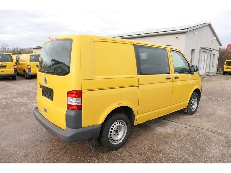 Usata VW Transporter 84 CV (61 kW) 2011 Giallo Furgone